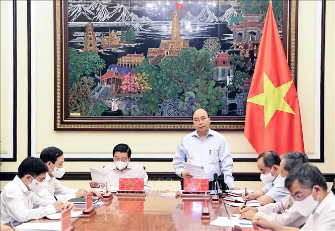 Le président souligne l’édification de l’Etat de droit socialiste du Vietnam